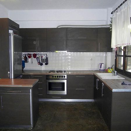 Charming Maisonette โปไลโครโน ภายนอก รูปภาพ