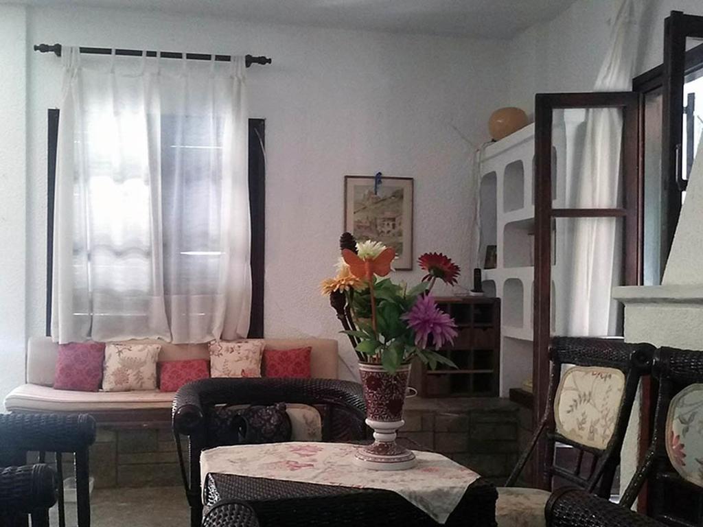 Charming Maisonette โปไลโครโน ภายนอก รูปภาพ