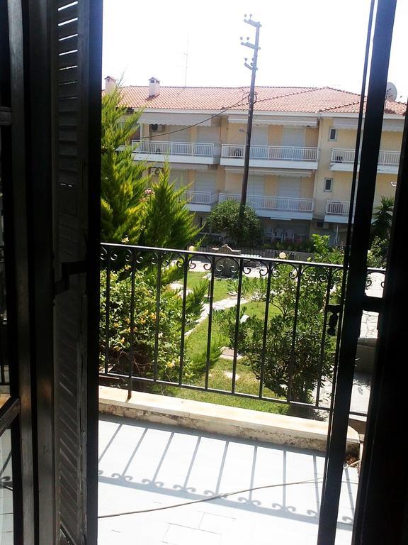 Charming Maisonette โปไลโครโน ภายนอก รูปภาพ